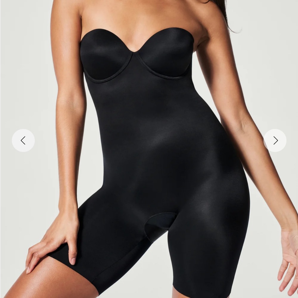 SPANXshape™ Suit Your Fancy
Strapless Cupped Mid-Thigh Bodysuit